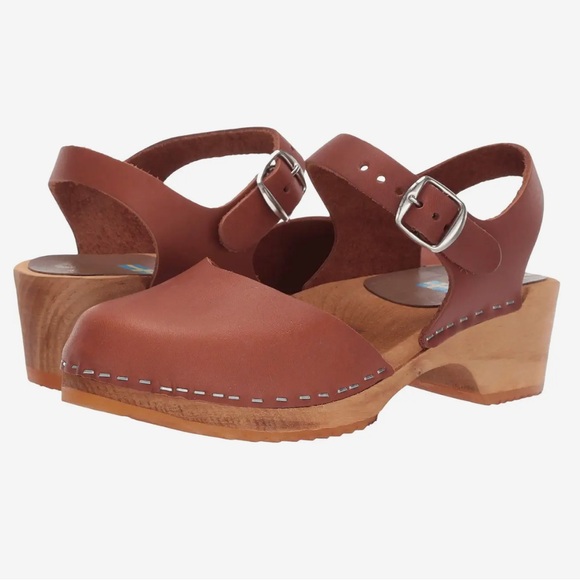 MIA Shoes - MIA Made in Sweden Sofia Swedish Mary
Jane Clogs - Leather
